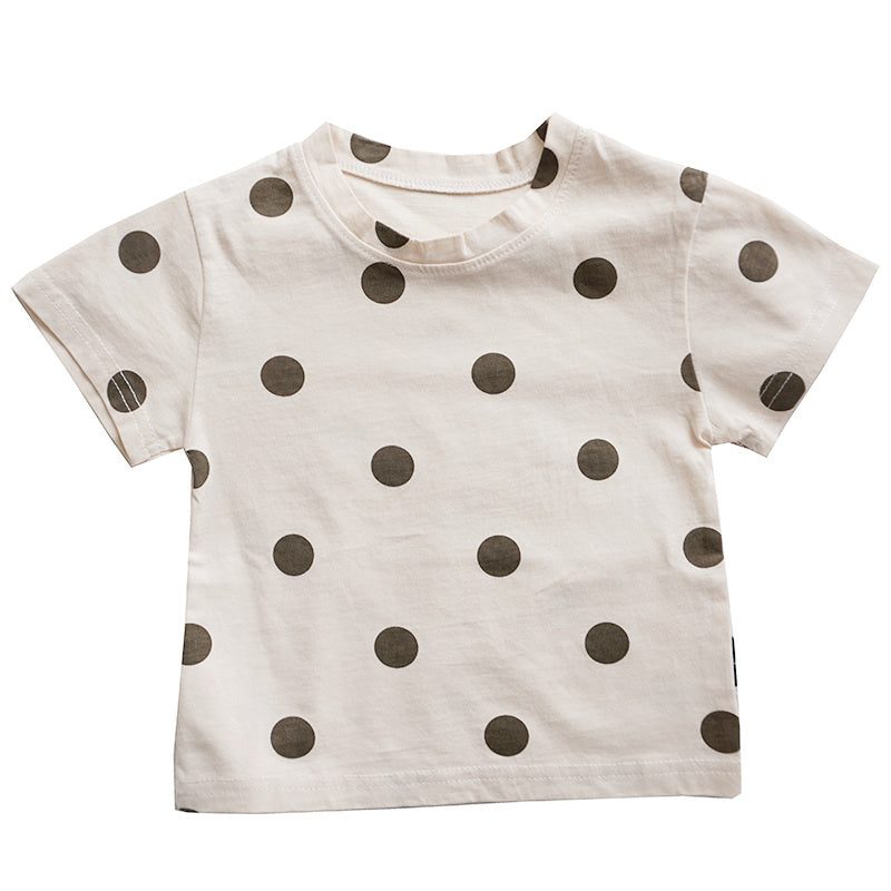 Stylish dot print baby t-shirt ideal for casual outings