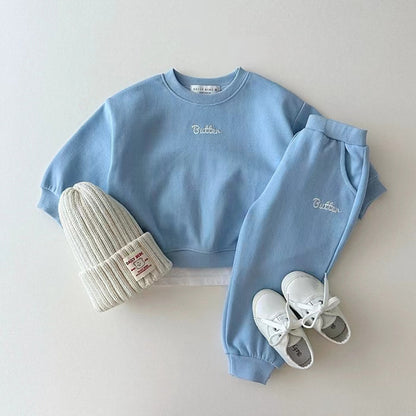 Comfortable Color Sweater and Sweatpants for Babies