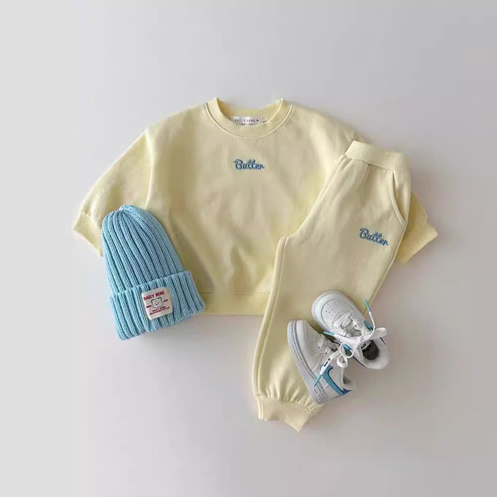 Comfortable Color Sweater and Sweatpants for Babies