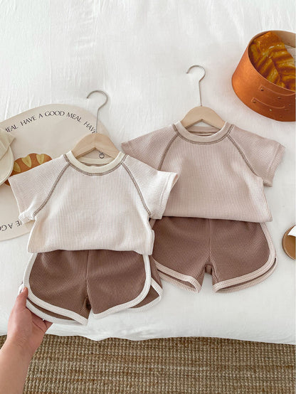 Cool & Comfy Summer Baby Set – Top & Shorts