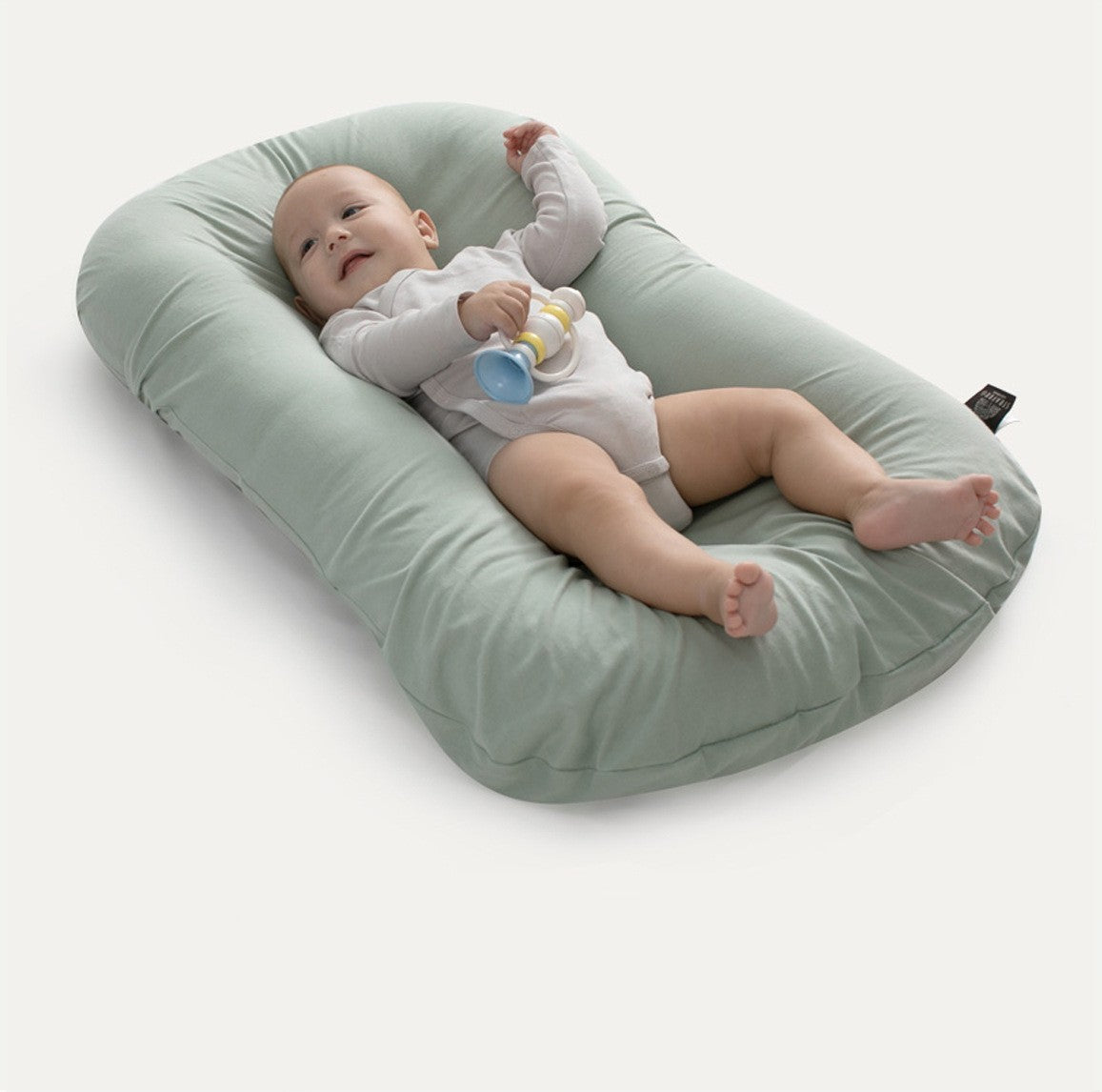 Baby Bionic Bed – Portable & Secure Sleeping Environment